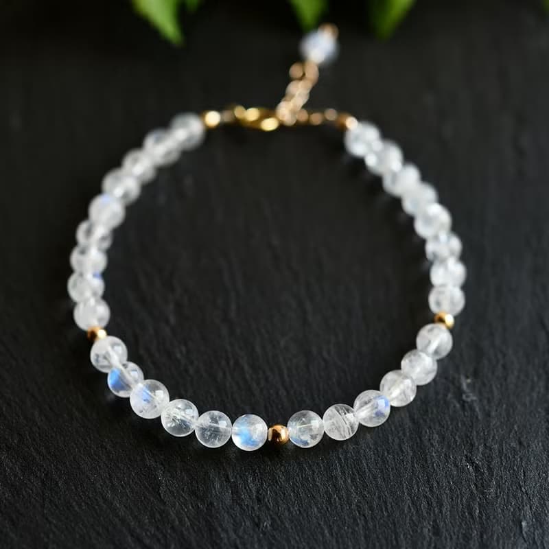 永遠の若さ・永遠の愛　幻 ムーンストーンのブレスレット 6月誕生石