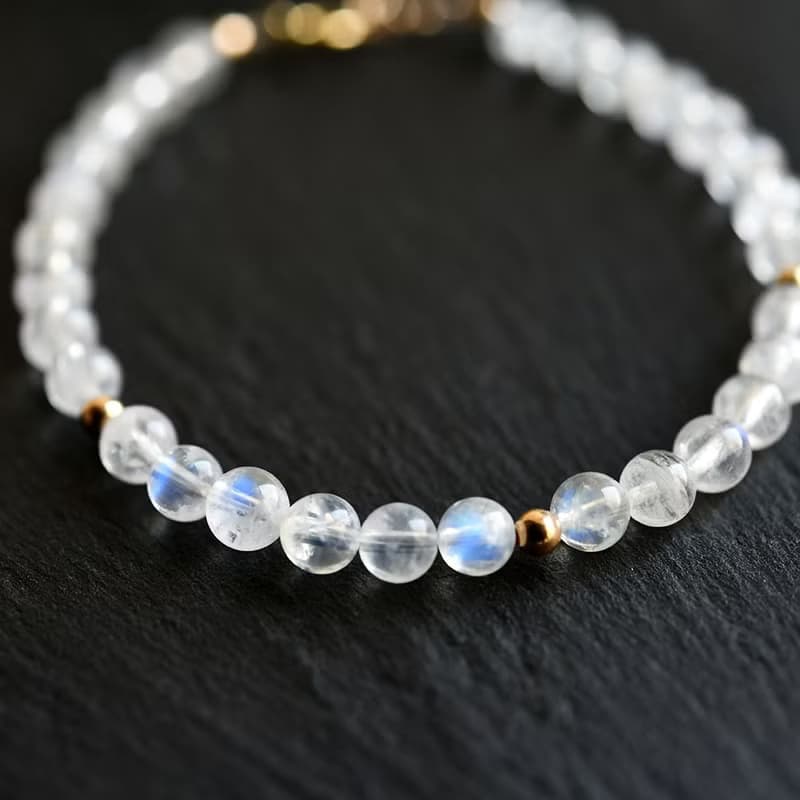 永遠の若さ・永遠の愛　幻 ムーンストーンのブレスレット 6月誕生石