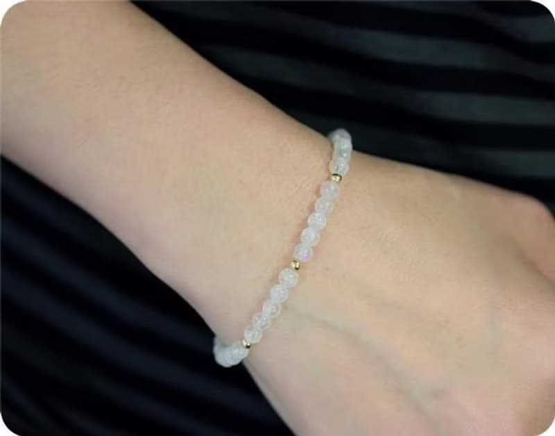 永遠の若さ・永遠の愛　幻 ムーンストーンのブレスレット 6月誕生石