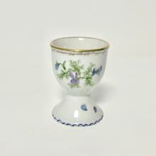 手描きのスミレのエッグスタンド