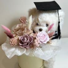 畢業小熊永生花抱抱桶  代寫卡片 畢業禮物 畢業花束 (限送雙北)