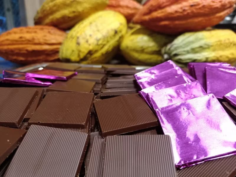 CACAOinN現磨調溫_綜合產地85%純巧薄片16入_售價NT840手感包裝