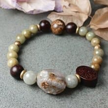 珠串雕刻手鍊-蓮蓮有餘 臺灣花年糕玉+蜜糖油青種緬甸玉