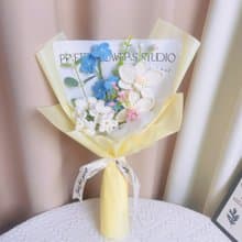 2025母親節花束手工鉤織黃色包裝混搭花卉