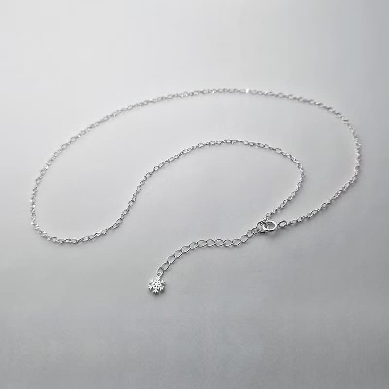 (925 Sterling Silver) Twinkle Snowflake Necklace