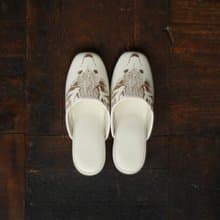 CLOAKROOMS OF .Fuller 室內拖鞋 設計款- deer (白)