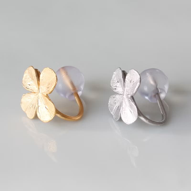 Clover ear cuff
