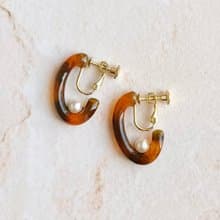 オーバルフープパールブランコピアス/イヤリング(ブラウン)