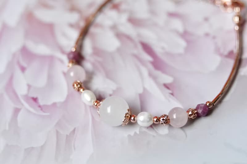 豔陽下的波斯菊花海 - 鍍玫瑰金半寶石母乳手鍊 (親子手鍊)