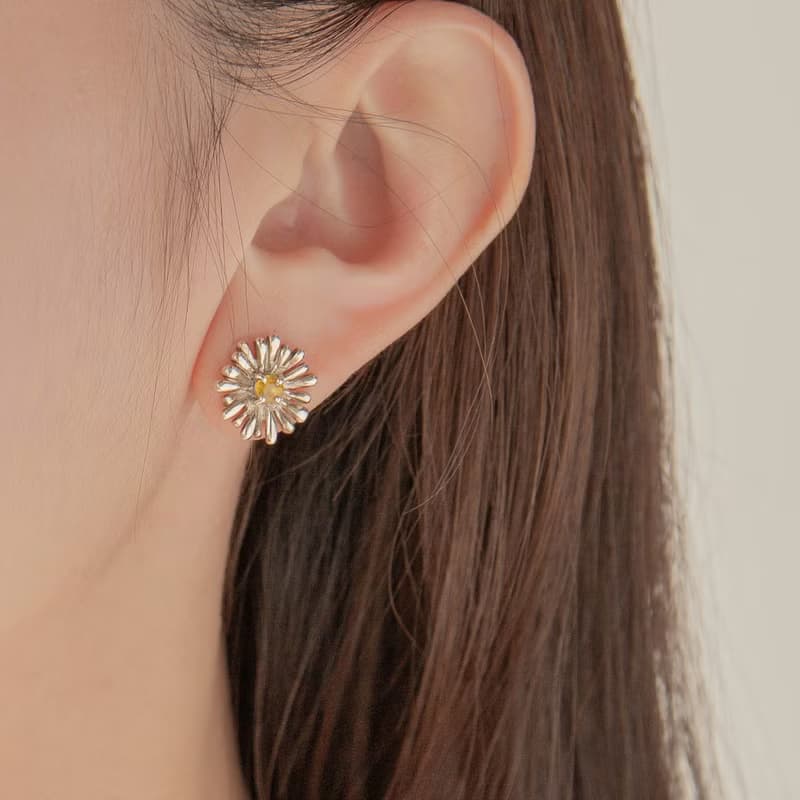 Daisy Earrings 雛菊純銀寶石耳環 花花 花朵 純銀耳環 送禮推薦