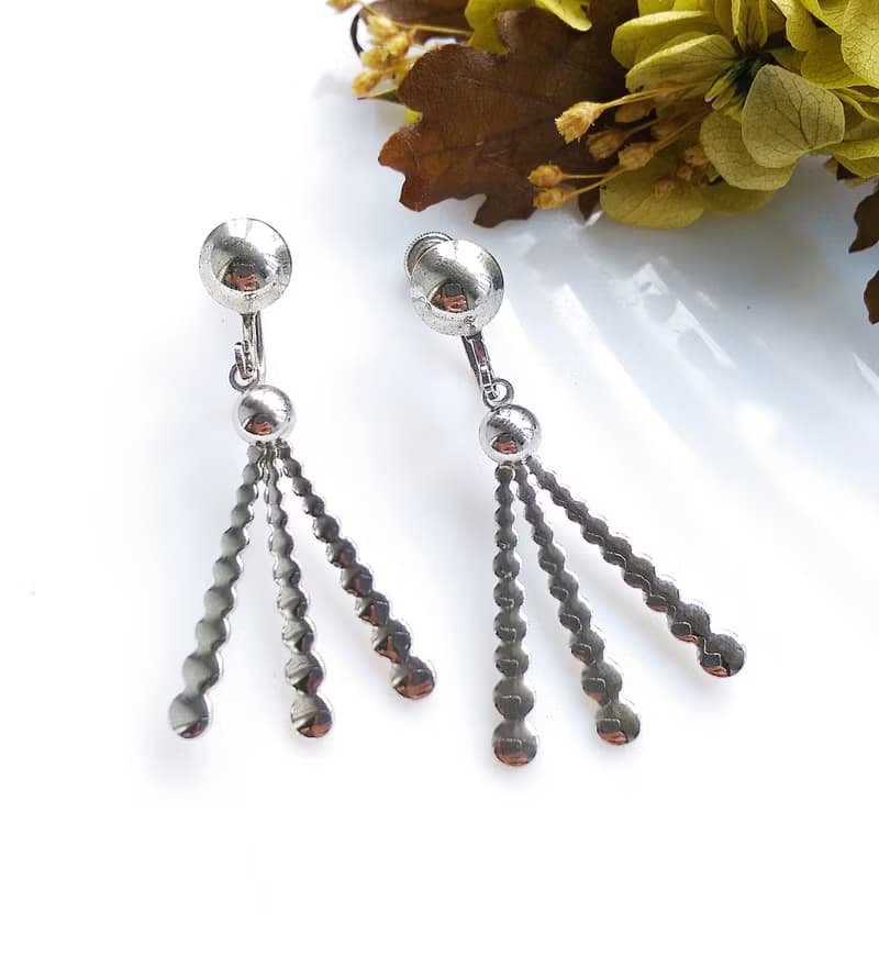 Vintage Jewelry 西洋古董飾品 DELMA 銀色調 摩登垂墜 栓式耳環