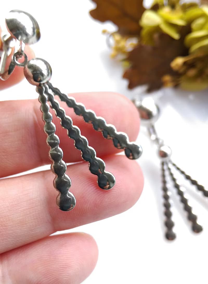 Vintage Jewelry 西洋古董飾品 DELMA 銀色調 摩登垂墜 栓式耳環