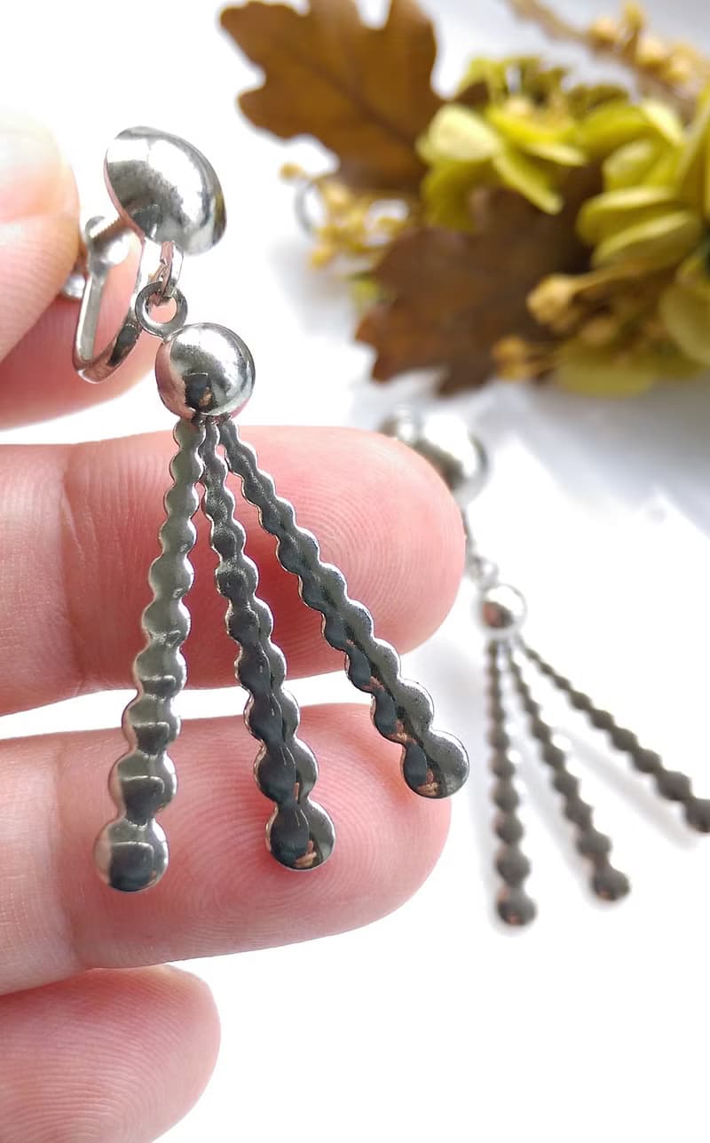 Vintage Jewelry 西洋古董飾品 DELMA 銀色調 摩登垂墜 栓式耳環