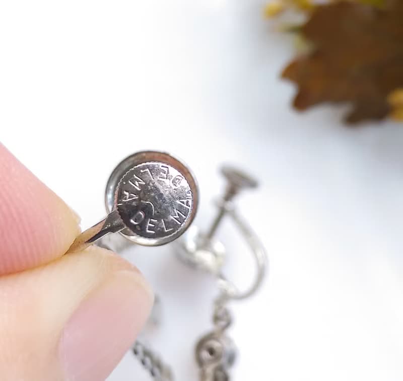 Vintage Jewelry 西洋古董飾品 DELMA 銀色調 摩登垂墜 栓式耳環