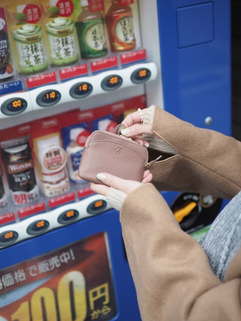 Gigi 真牛皮 拉鍊迷你錢包 : 磚色