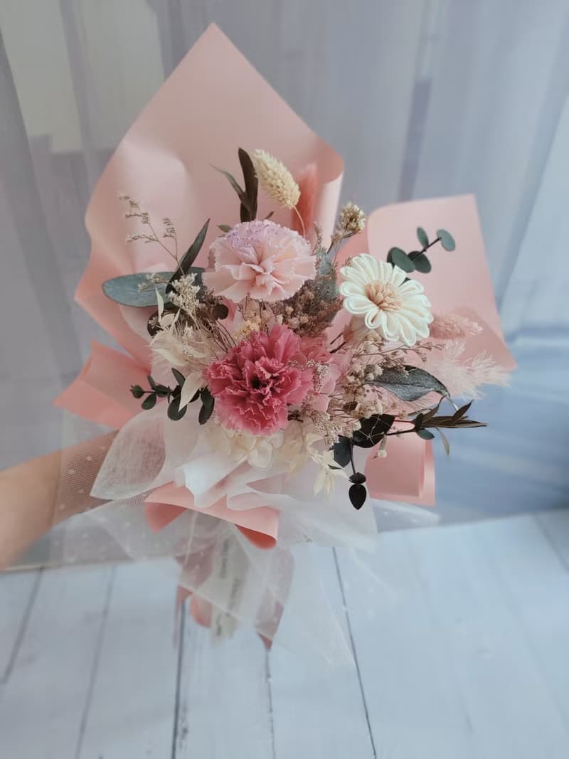 韓式花束- 康乃馨永生香氛花束 畢業 老師禮物