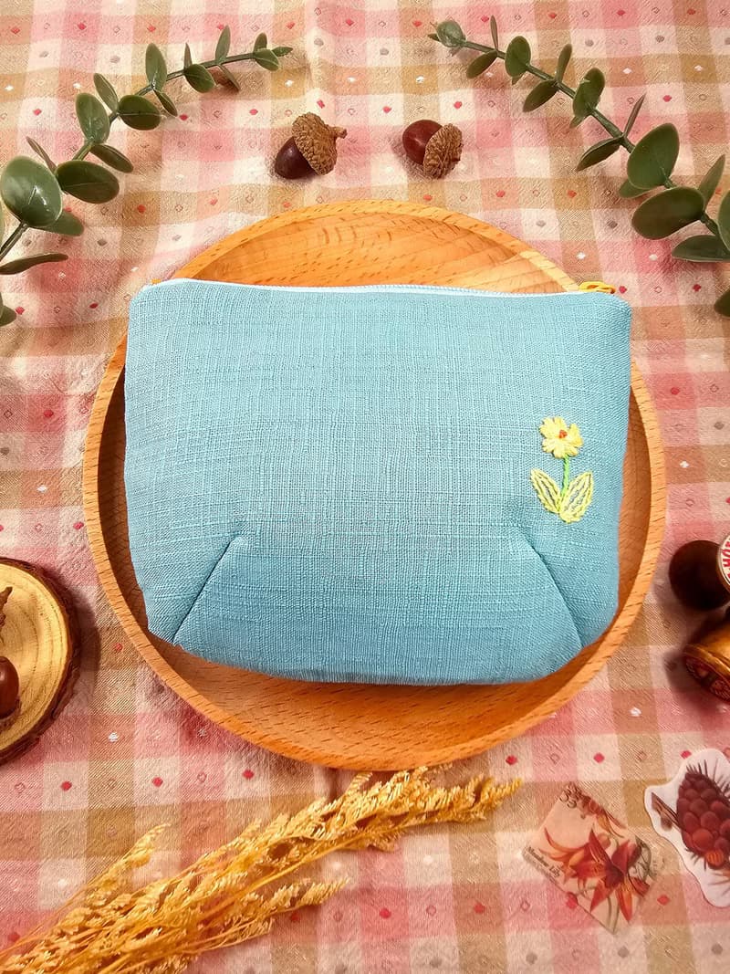 限量-刺蝟與黃菇刺繡小包