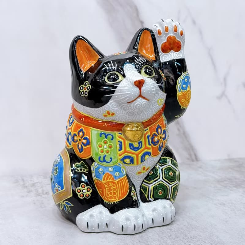 【金鈴守福】日本九谷燒招財貓 |  黑地盛小紋5.7號