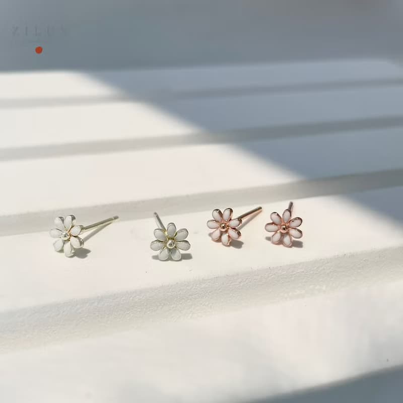 │清新│小白花 • 香檳粉 • 耳針耳夾 • 925silver •純銀耳飾