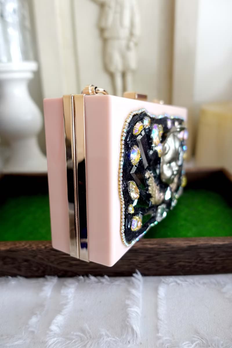 手工立體貓耳娃娃寶石珠寶水晶雕花 粉紅色壓克力盒子手袋包包