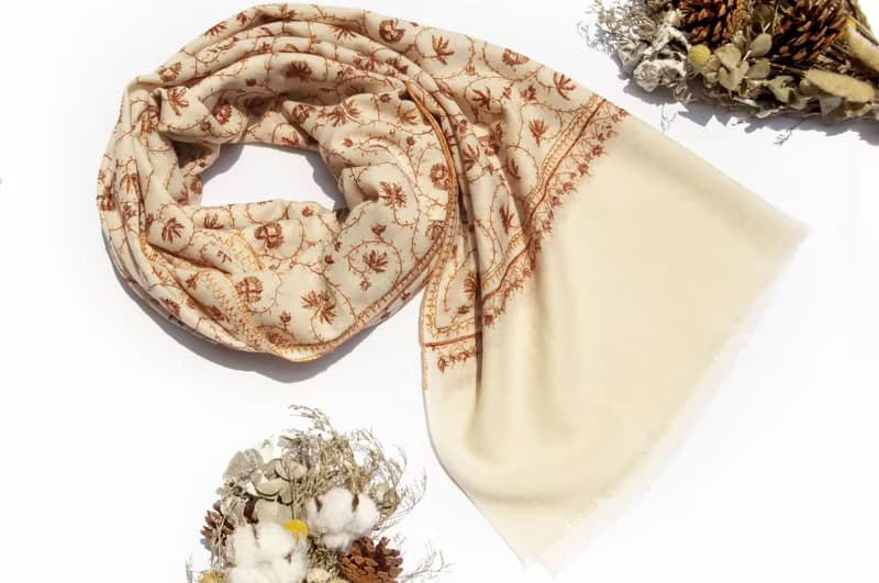 喀什米爾Cashmere/羊絨圍巾/純羊毛圍巾披巾/戒指絨披肩-刺繡花朵