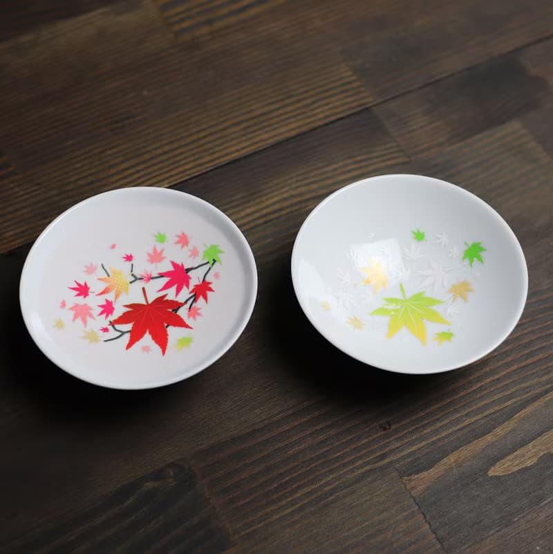 冷感紅葉平盃ペアセット　温度で色が変わる季節を楽しむ器