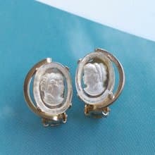 Vintage Jewelry 西洋古董飾品 CAMEO 清透 對稱 優雅 夾式耳環