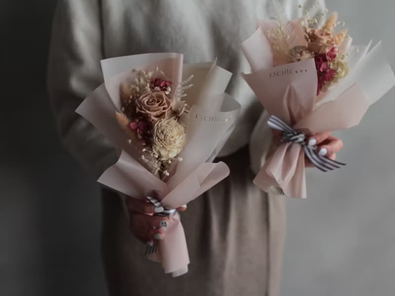 永生小花束 / 奶茶色