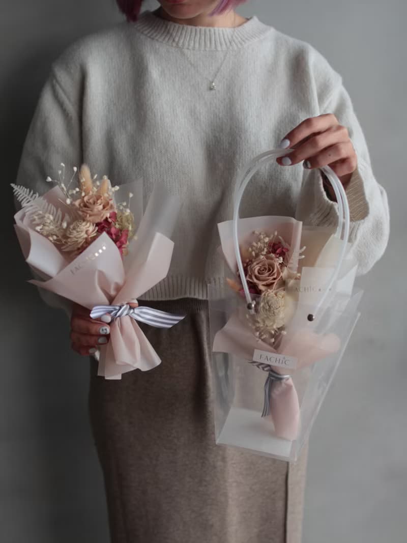 永生小花束 / 奶茶色
