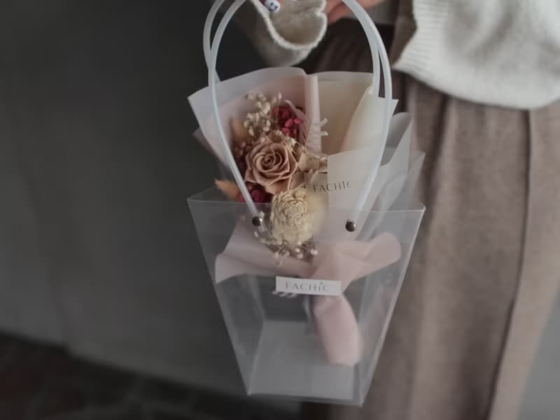 永生小花束 / 奶茶色