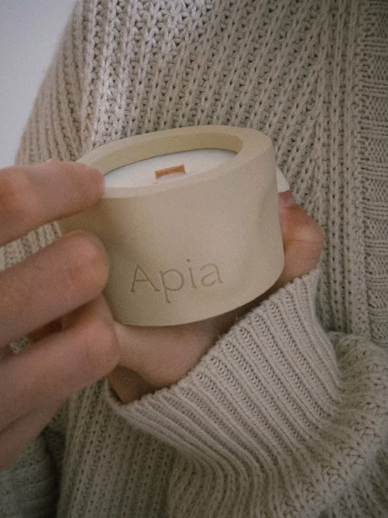 【Apia】手工水泥杯香氛蠟燭 | 木質調 | 𝟬𝟰.暖木呢喃-麥穗黃