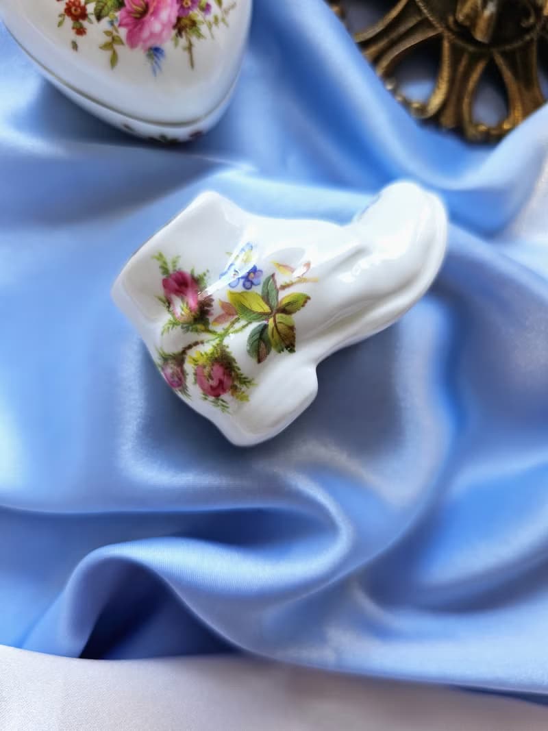 英國ROYAL ALBERT花卉靴子袖珍瓷器/擺飾/美國西洋古董