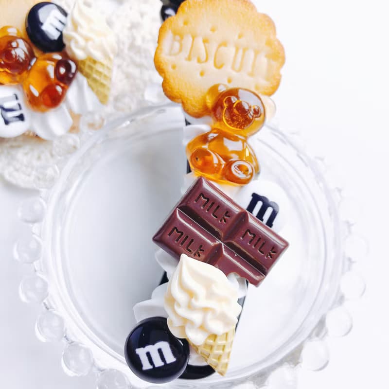 お菓子のバナナクリップ　chocolate   スイーツデコ  フェイクスイーツ