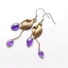 秋草の揺れるピアス