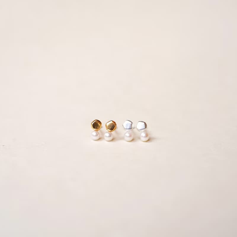 SV925 ペンタゴンパールピアス