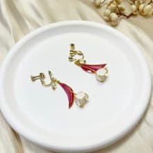 樹葉與小白花/花朵耳環/無痛耳夾/樹脂耳環/禮物