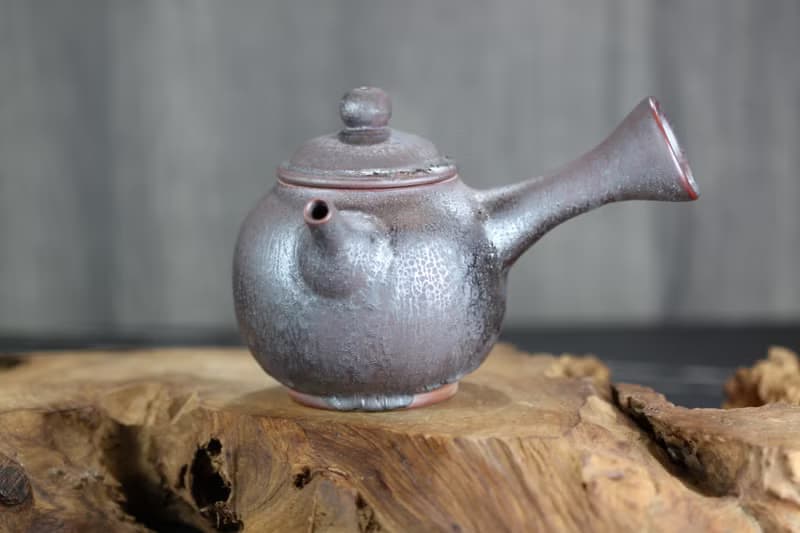【送禮好物】220ml 柴燒落灰 側把茶壺 鶯歌名家葉敏祥手作