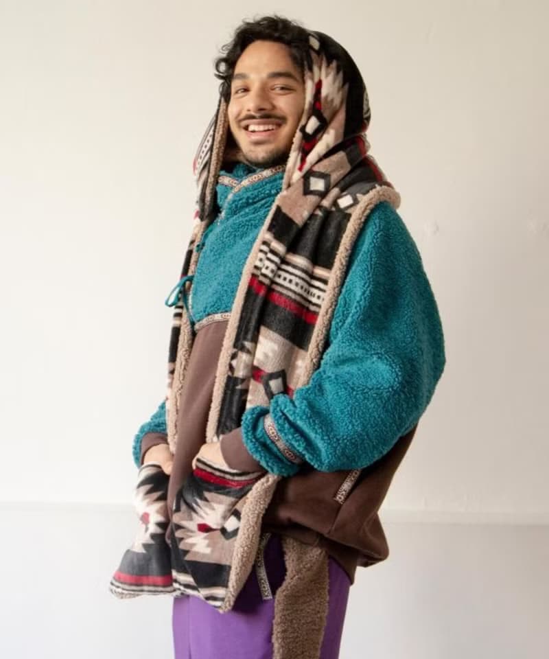 【熱門預購】連帽口袋圍巾(4色) CCKP5301