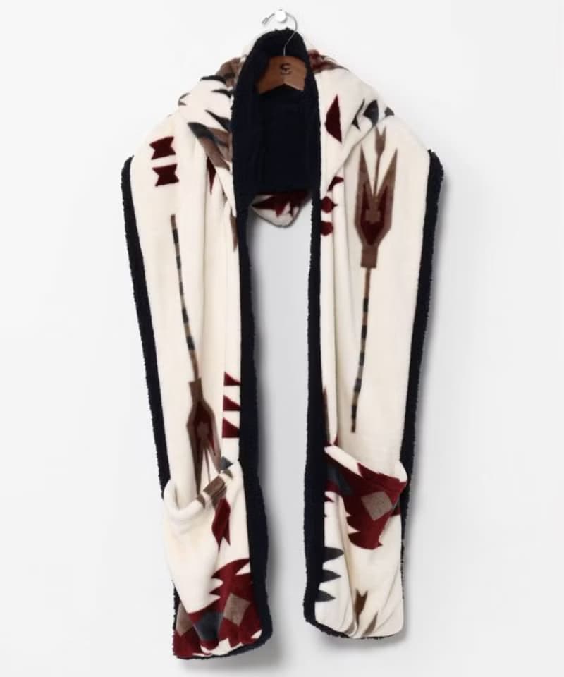 【熱門預購】連帽口袋圍巾(4色) CCKP5301