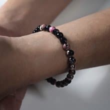 Unisex | 星冕系 - 雲霓 * 薔薇輝石 彩紅黑曜 招桃花 魅力 手鍊