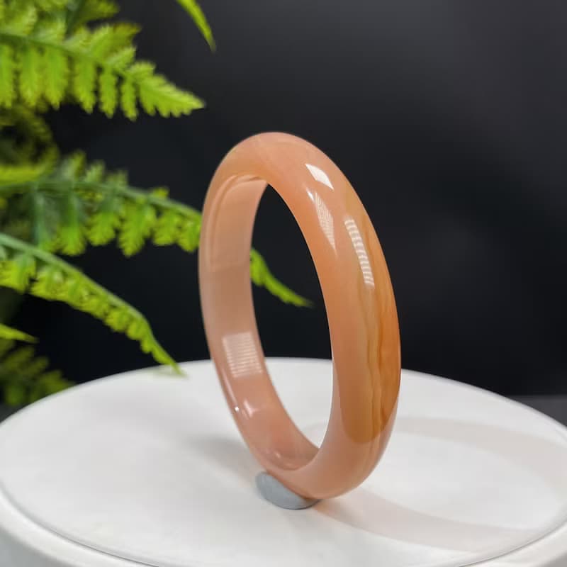 精品 漸變橘色瑪瑙手鐲 57+MM 冰潤起光千層紋玉髓手環 甜美俏麗