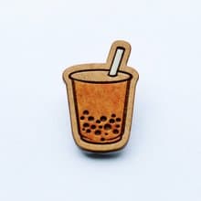 彩繪木製胸針-珍珠奶茶