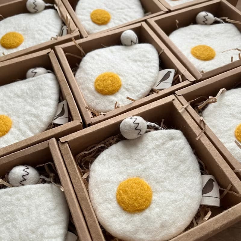 100% Wool 羊毛氈荷包蛋造型零錢包 耳機包_公平貿易
