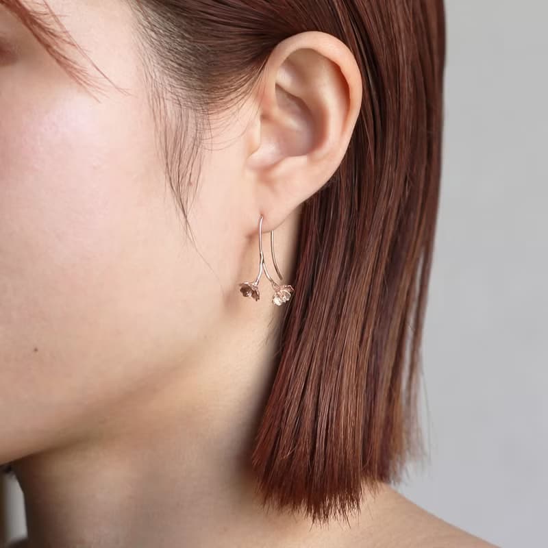 胴吹きさくらのピアス / Doubuki Sakura Earrings