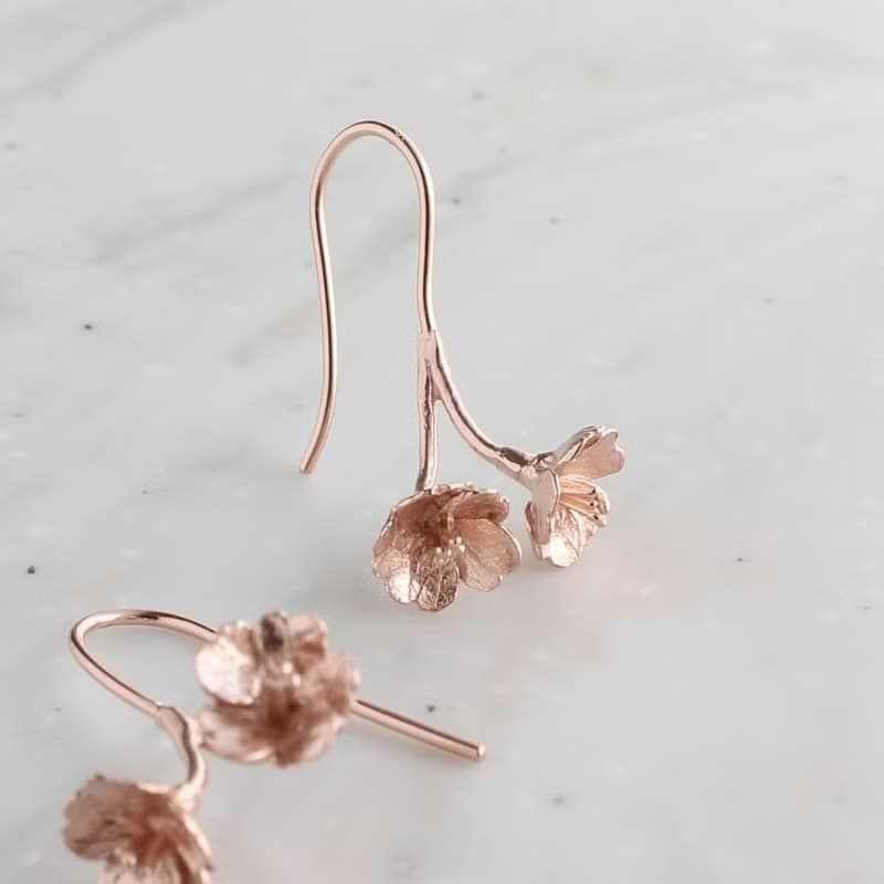 胴吹きさくらのピアス / Doubuki Sakura Earrings