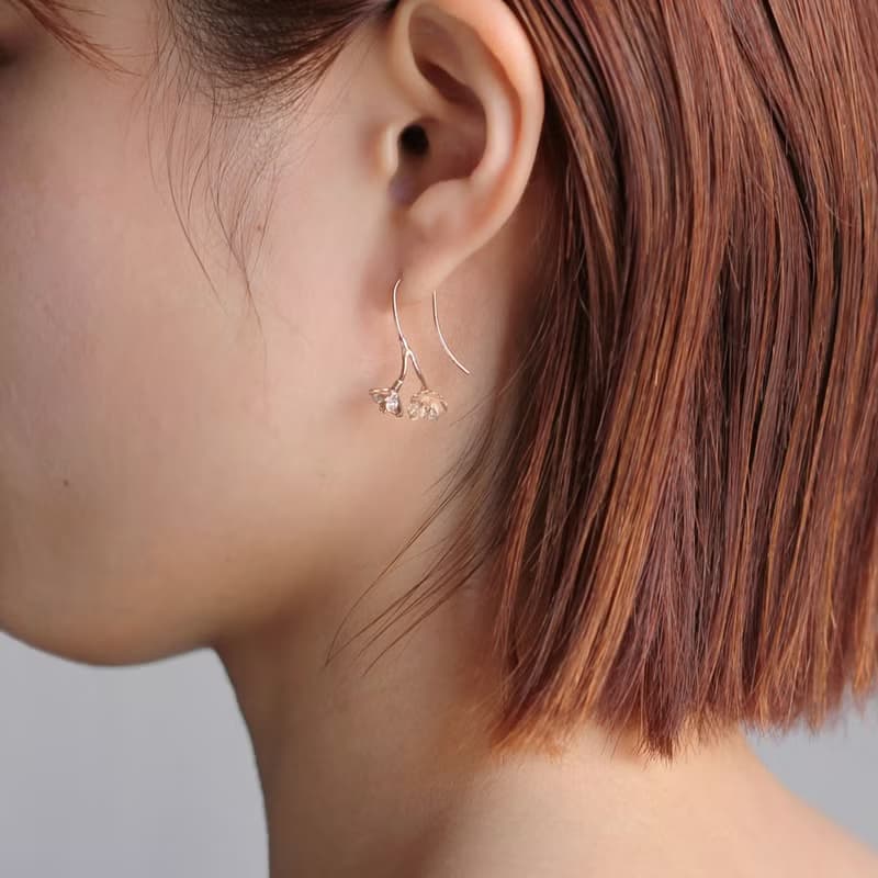 胴吹きさくらのピアス / Doubuki Sakura Earrings