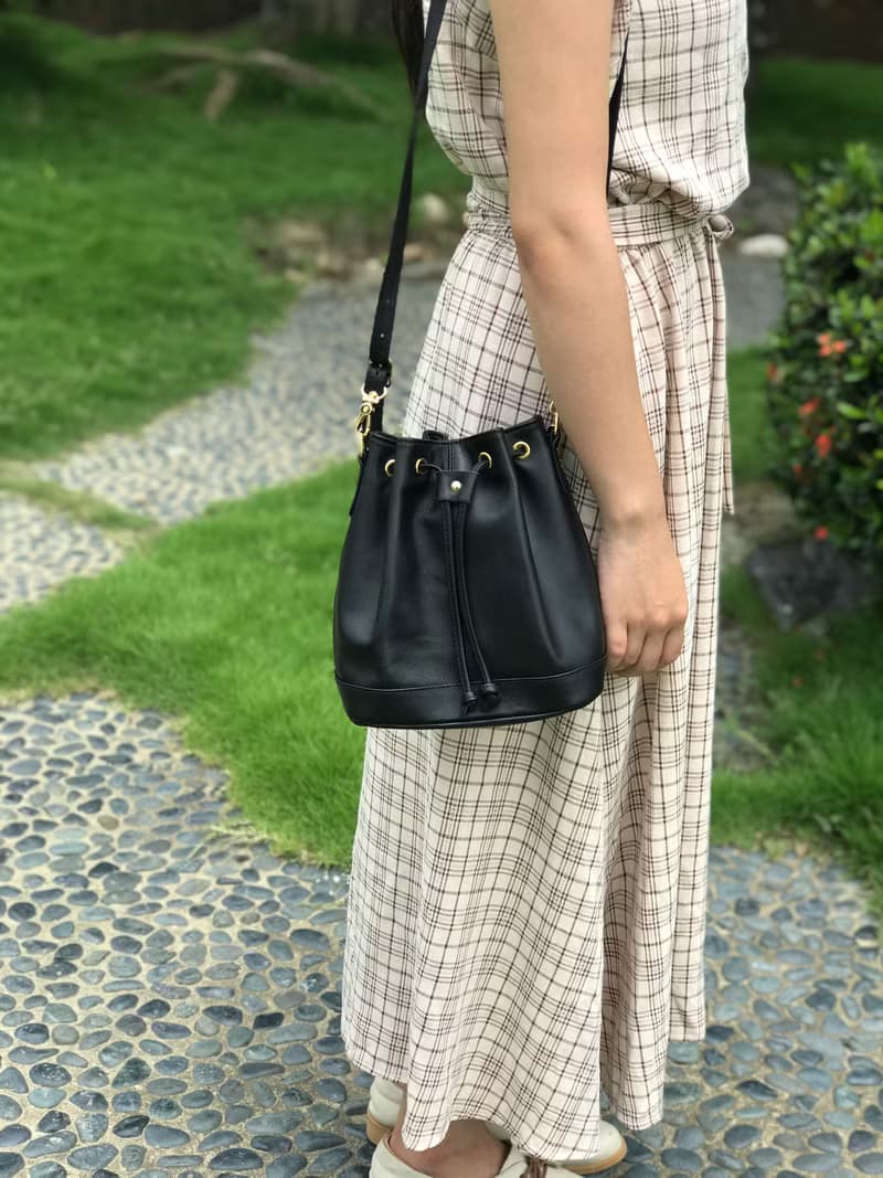 小巧水桶包 黑