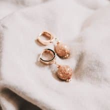 【環保 耳環】柔 - 瑩白珠寶鍍金耳圈耳環/ 純手工 / 禮物 / 推薦