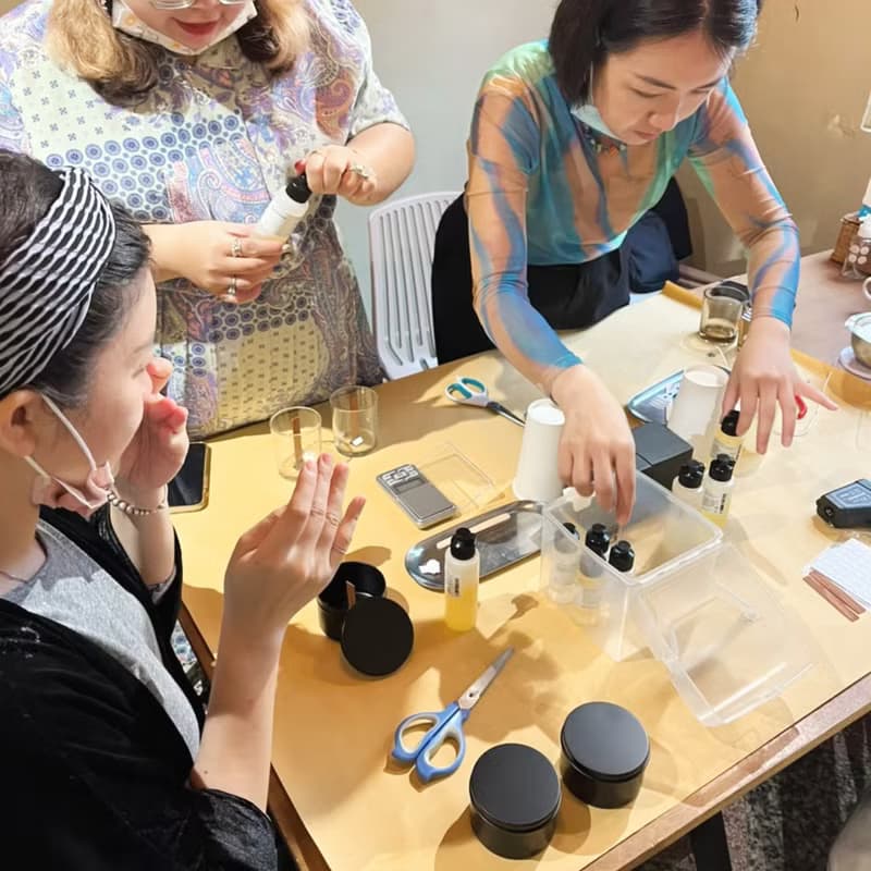 【體驗】實體 | 台北 |  手作梭織杯墊 X 木芯豆蠟香氛蠟燭 雙人課程開課
