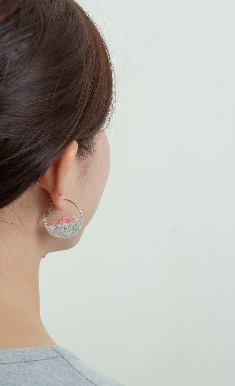 9點以後 | 純手工刺繡耳環 | 山造形耳環